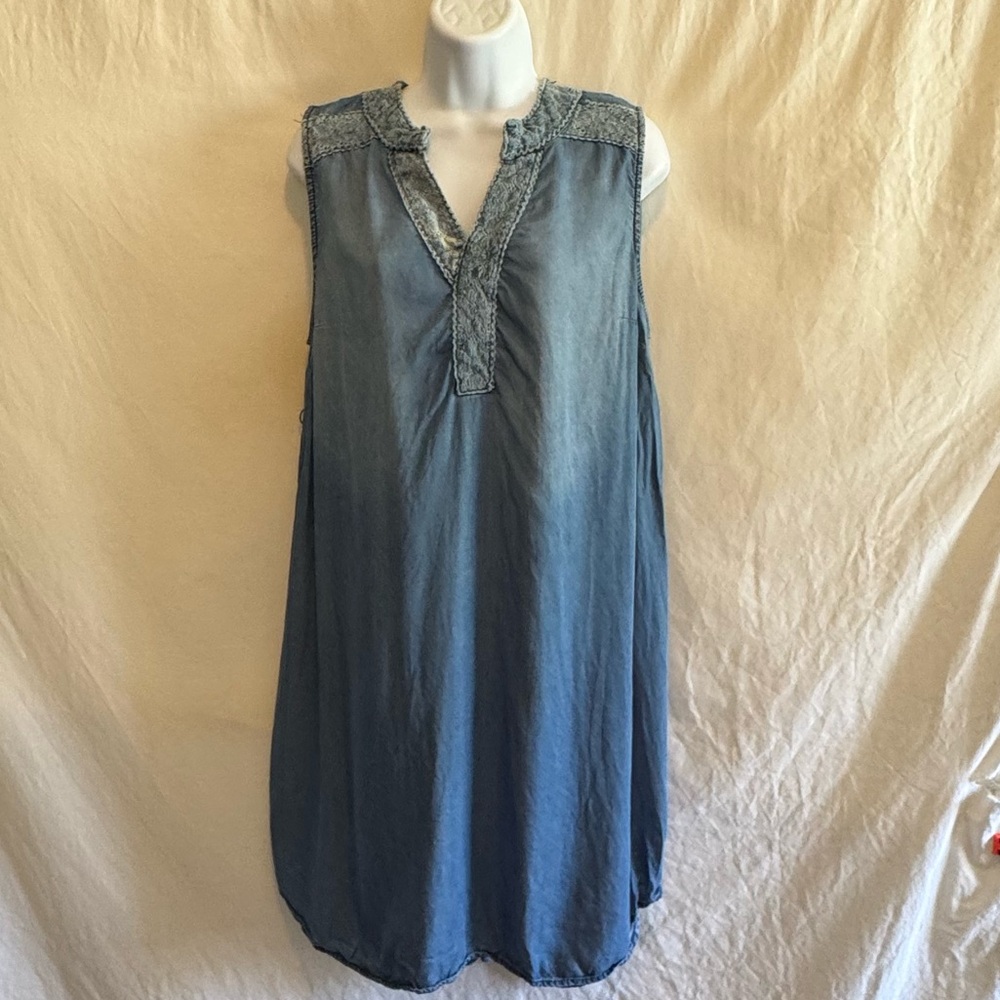 E-99 Liz Lange Blue Lace Trim Sleeveless High Low MIDI‎ Dress Size M(Maternity)
